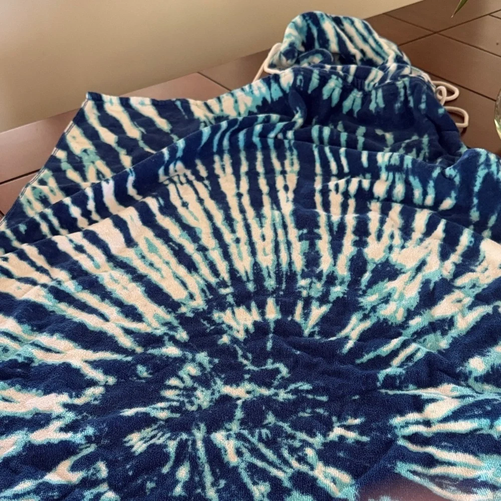 Sun & Sky Beach Towel & Attached Backpacks